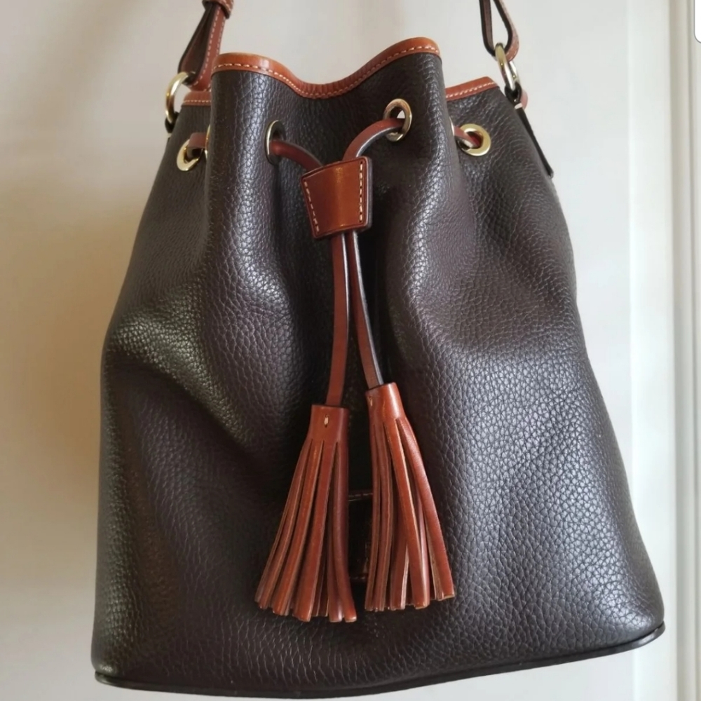 Dooney & Bourke Purse